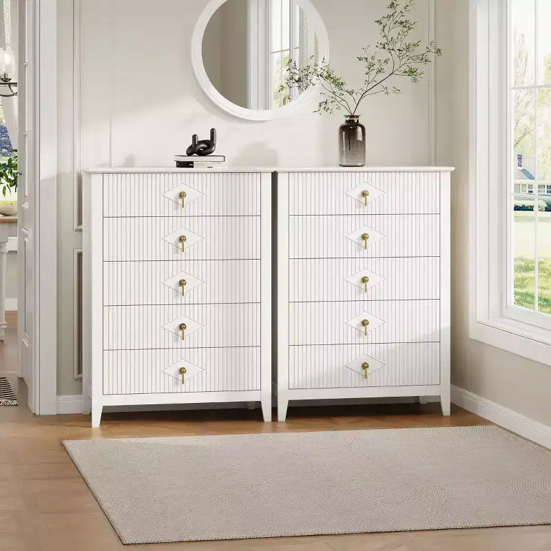 Commode Blanche Cannelée pour Chambre, Tour de Rangement Haute de 43 po avec 5 Tiroirs, Commode Moderne, Unité de Rangement pour Placard, Entrée