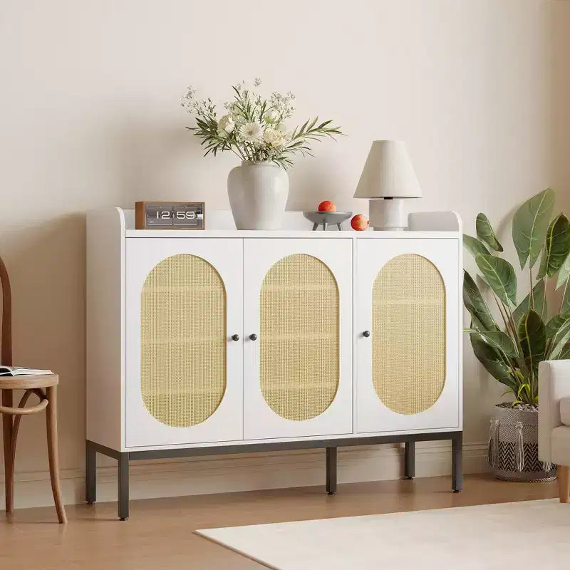 Buffet en rotin à 3 portes avec rangement, meuble de rangement pour chaussures en bois autoportant avec étagère réglable, meuble à chaussures étroit pour entrée