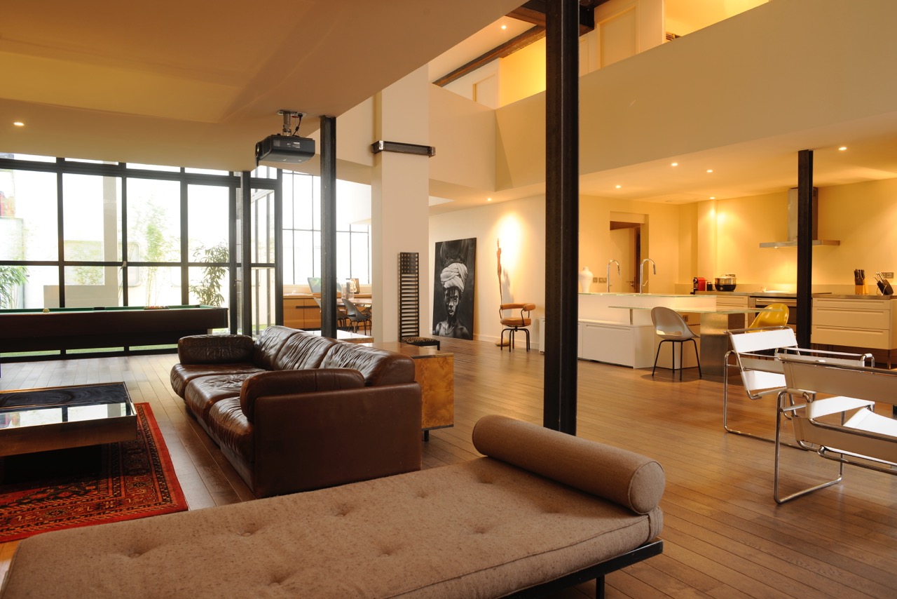 Loft - 5 pièces - 220 m² - 585.000 € Honoraires inclus
